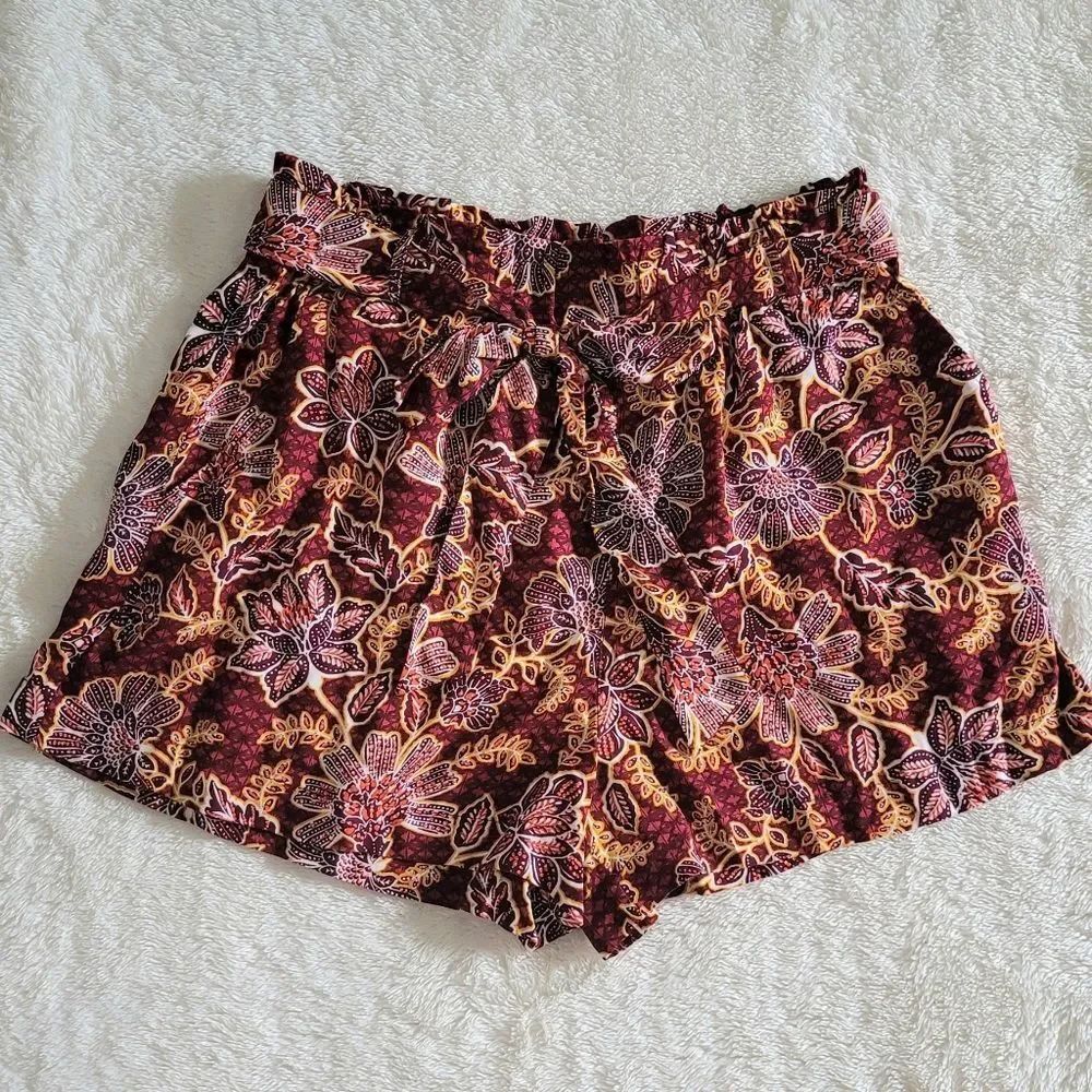 Jessica Simpson Tie🎀 Front Shorts - NWT